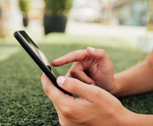 como tirar legenda instantânea do celular