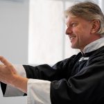 Quanto Ganha um Juiz em 2025? Salários e Requisitos Atualizados para se Tornar um Magistrado