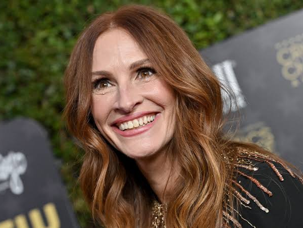 Qual a altura de Julia Roberts? Descubra a verdadeira medida da atriz renomada